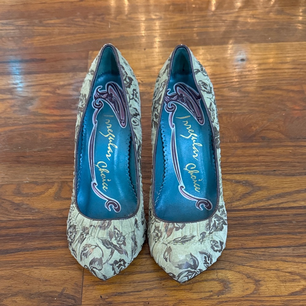 Irregular Choice Women's Heels with foil flower detailing